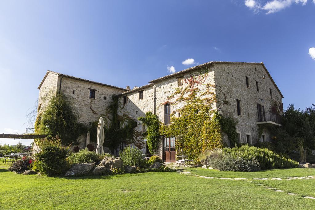 Castello Di Petrata Hotel Assisi Exterior photo